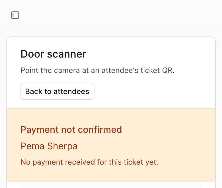 An orange answer: Payment not confirmed, with the name of the customer.